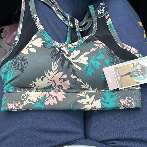 Shadow Sport Multi-Color Sports Bra with Removable Cups. XS. - Picture 1 of 11